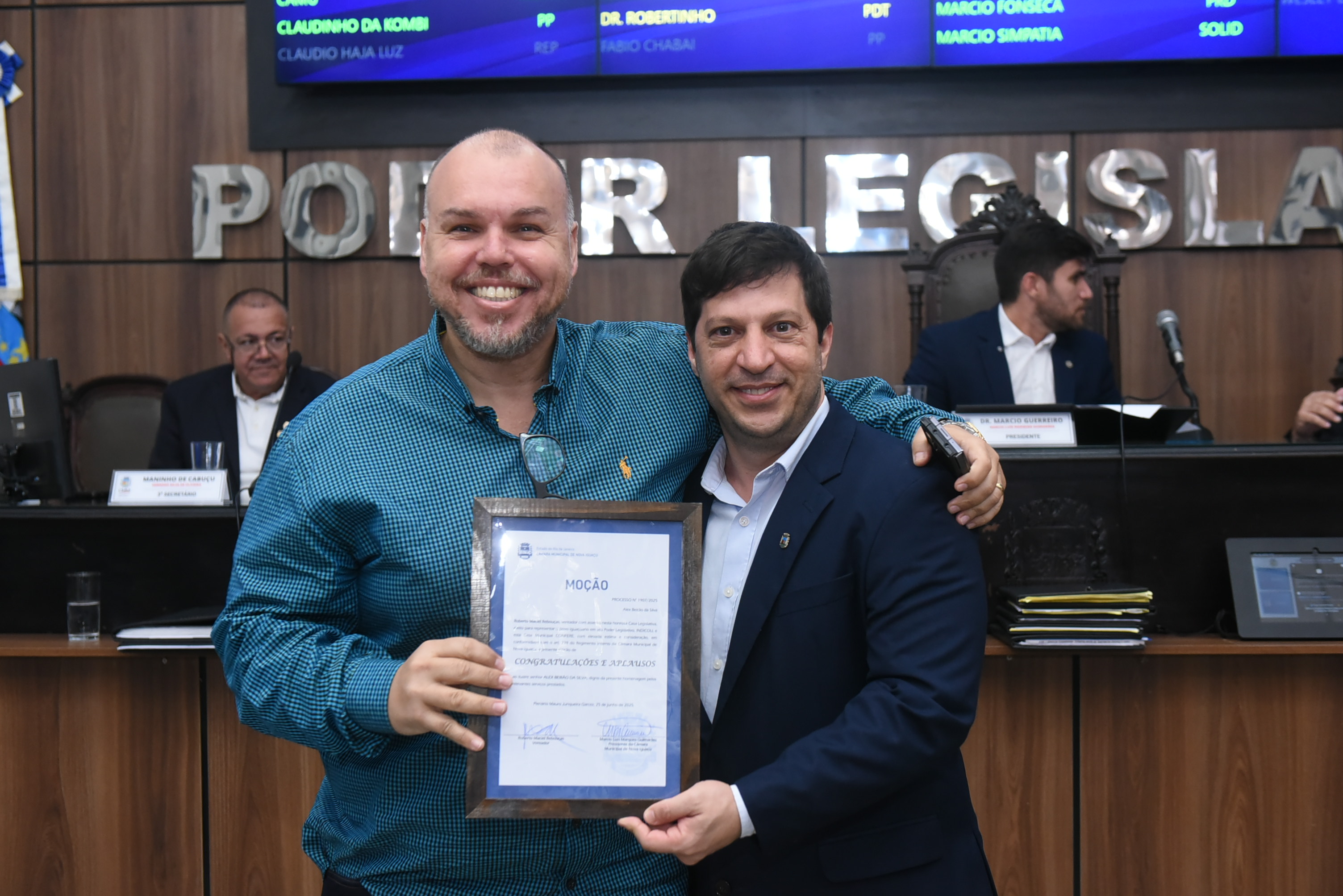 Empresário Alex da Silva homenageado pelo ver Dr. Robertinho