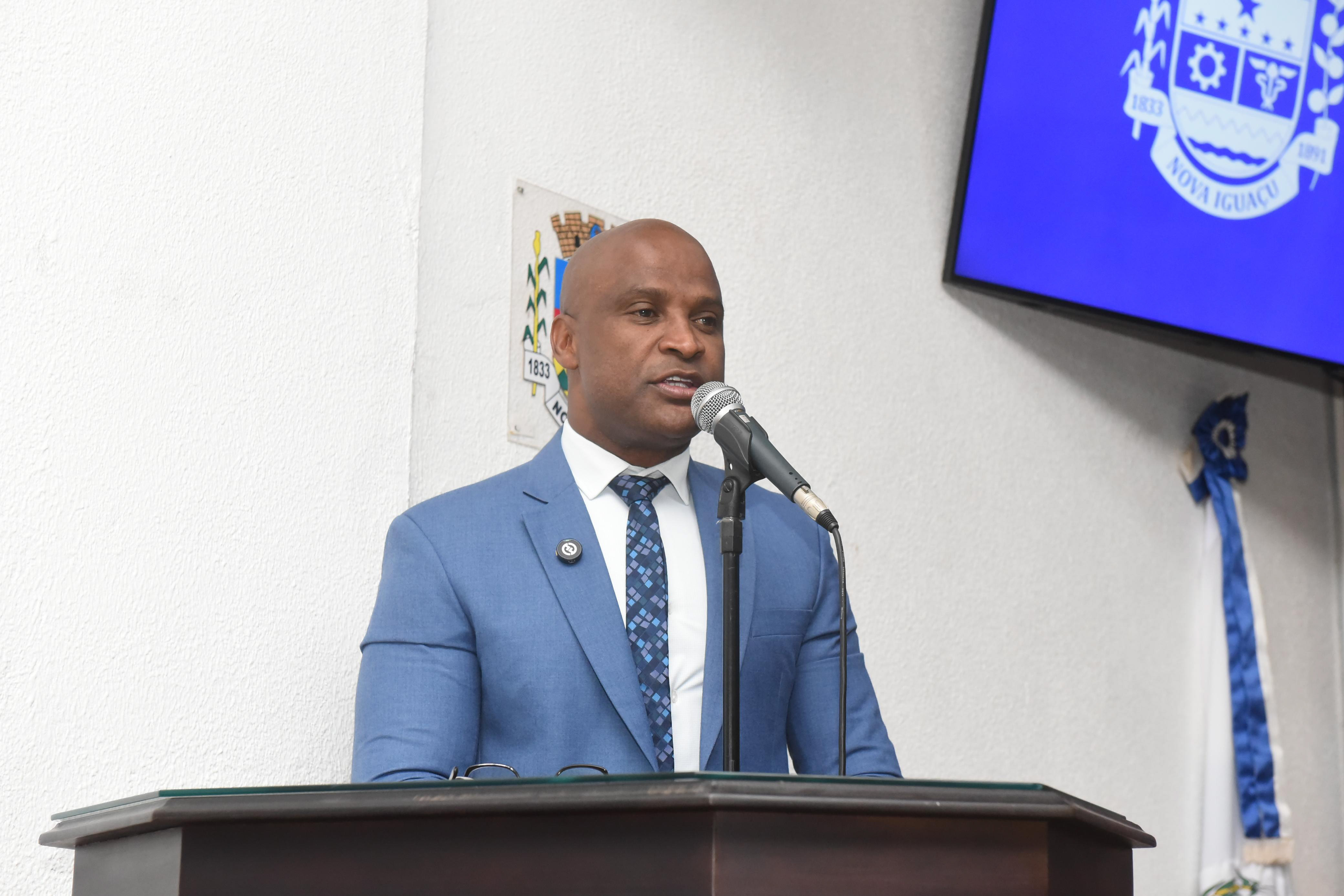 Ver Vaguinho elogia cerimônia do 7 setembro, no Paço Municipal