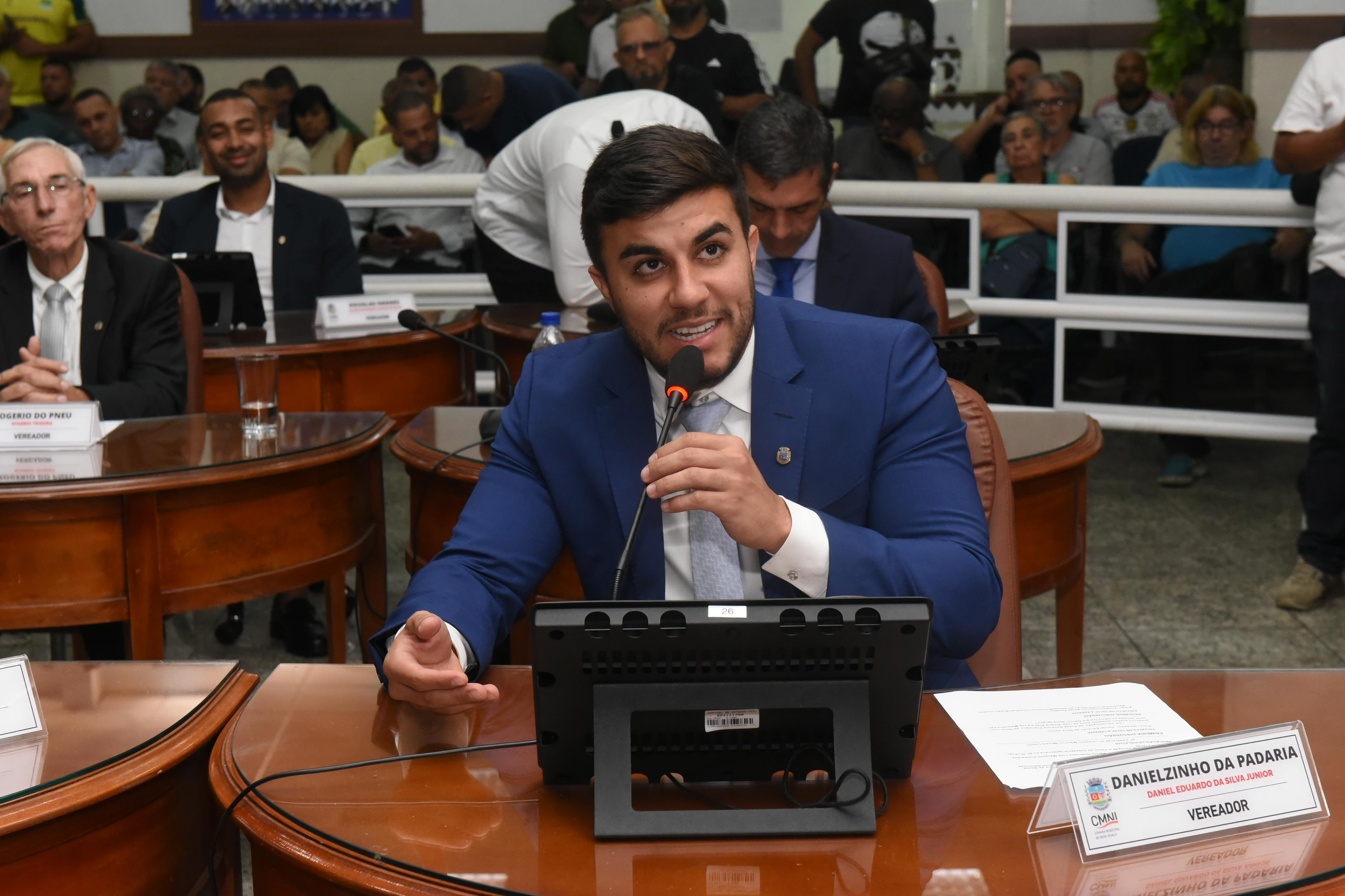 Ver Danielzinho fala sobre seu projeto que homenageia personalidade do bairro Gerard Danon