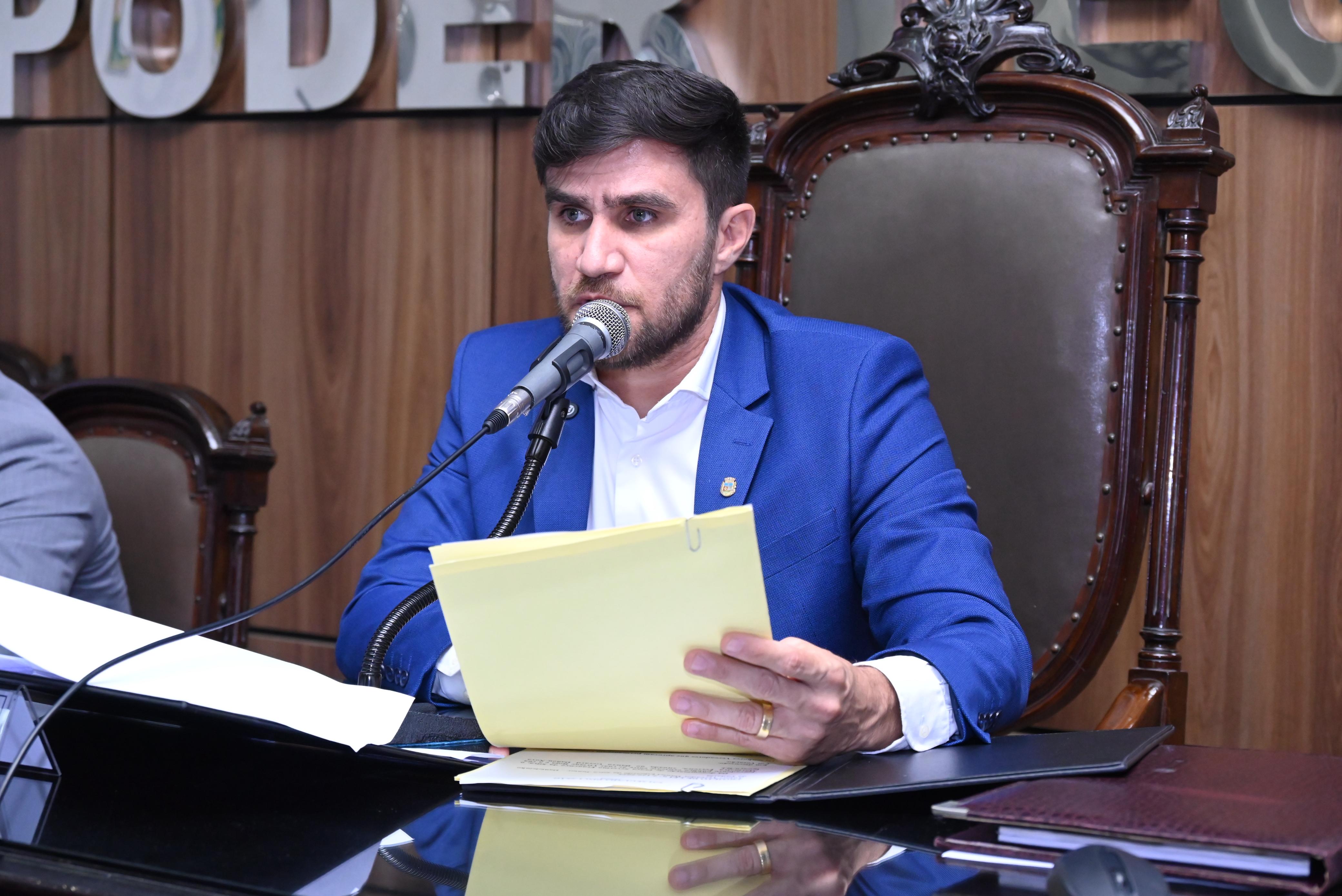 Presidente Dr. Marcio anuncia retorno do projeto Educar é Lei