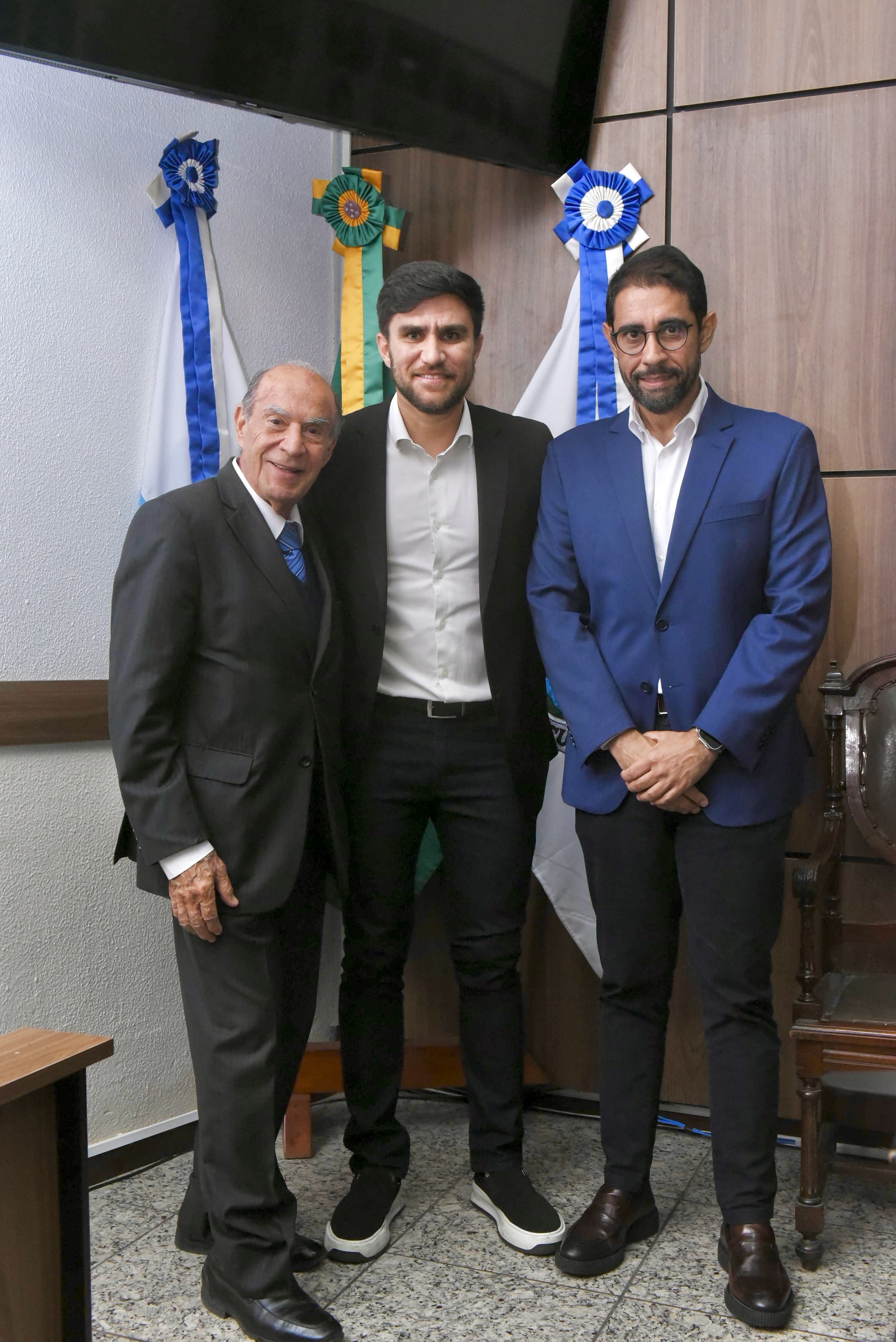 Desembargador Jorge Luiz, presidente da CMNI Dr. Marcio e o secretário Luiz Nobre