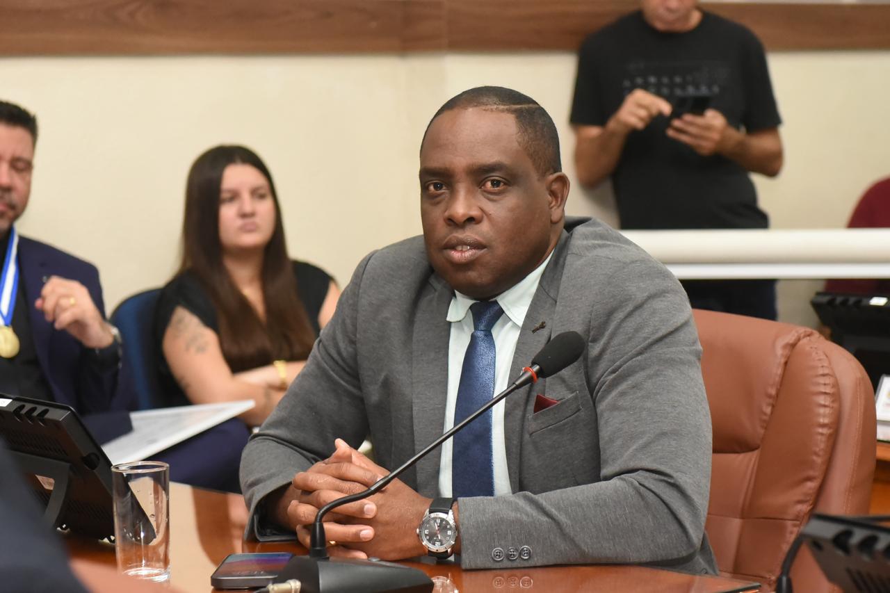 Ver Claudinho da Kombi