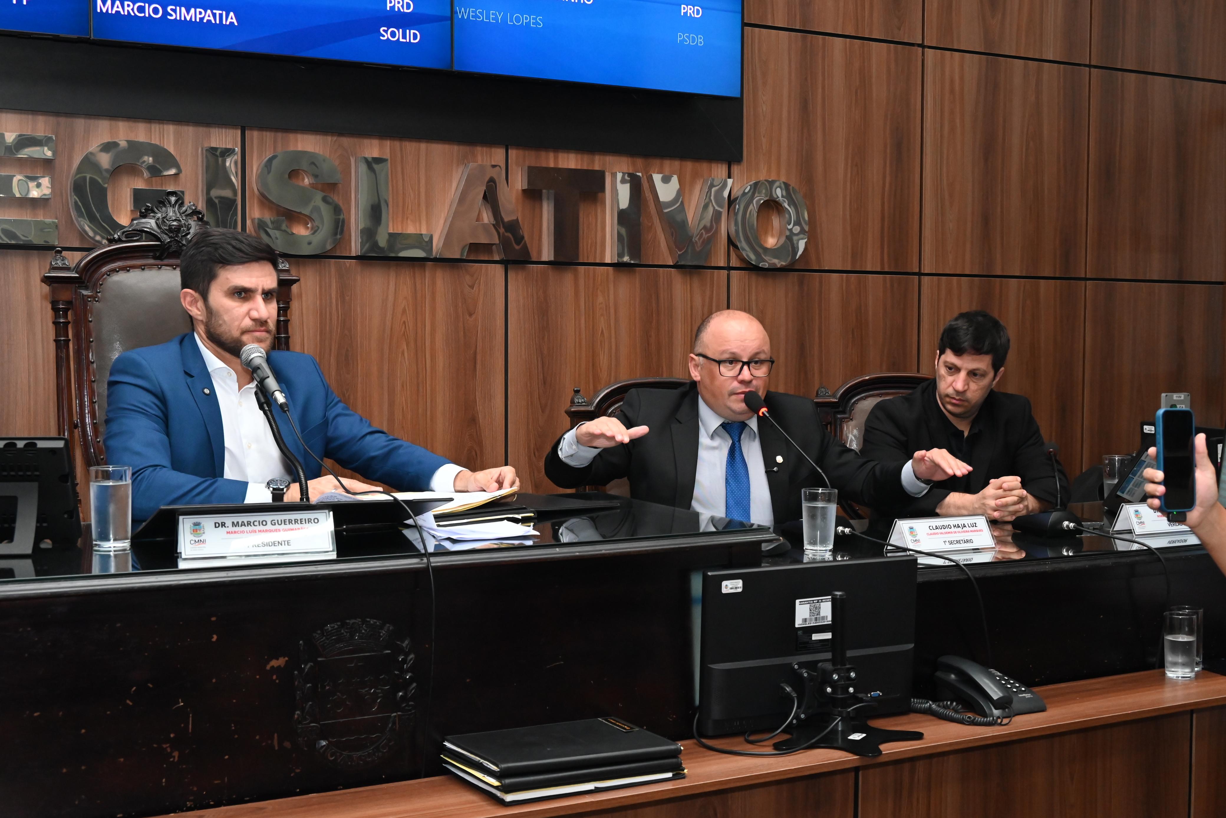 Ver Haja Luz fala da importância dos templos e igrejas, para a população, em épocas de crise