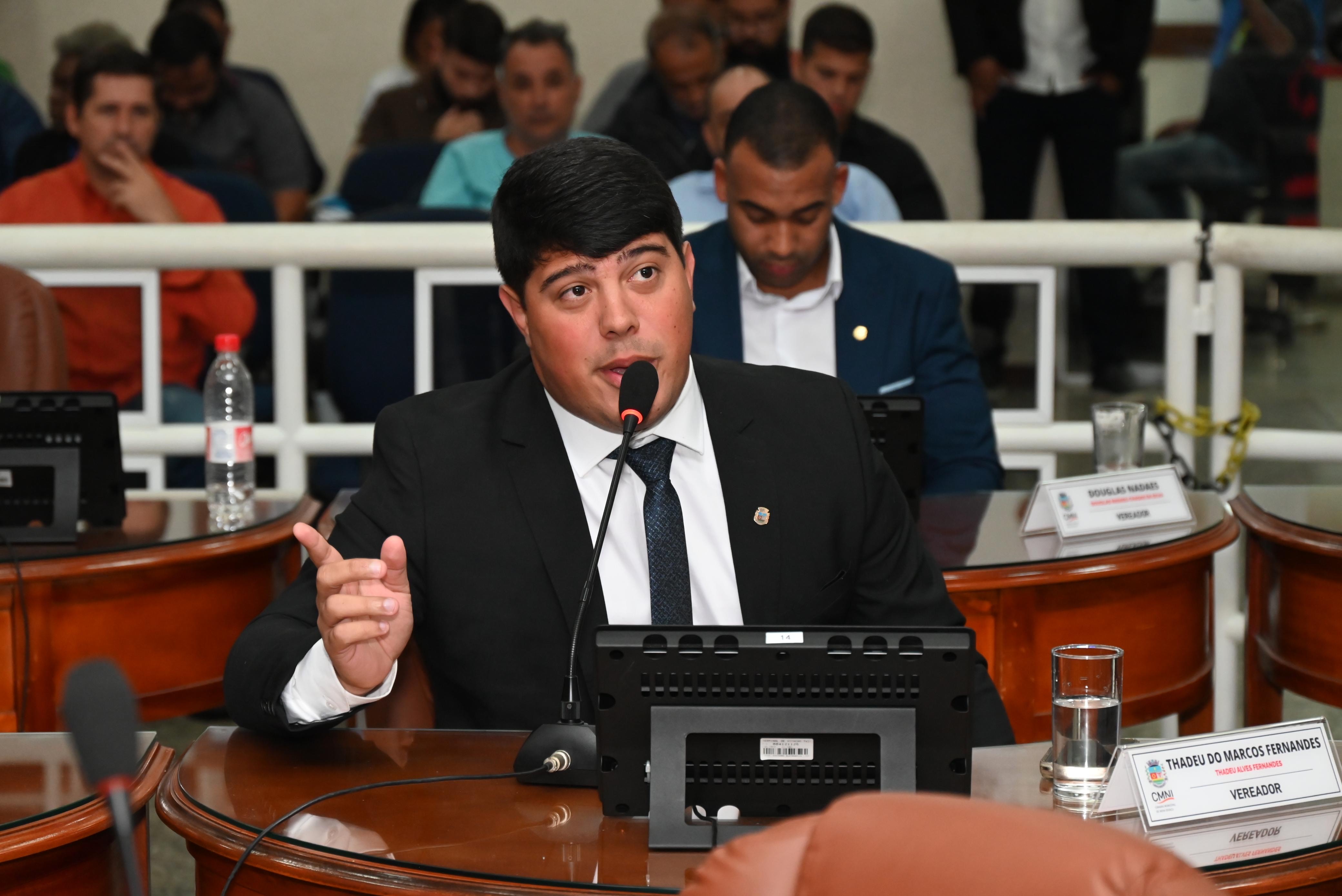 Ver Thadeu parabeniza o ver Alcemir pela reabertura do Campo do Morro Agudo