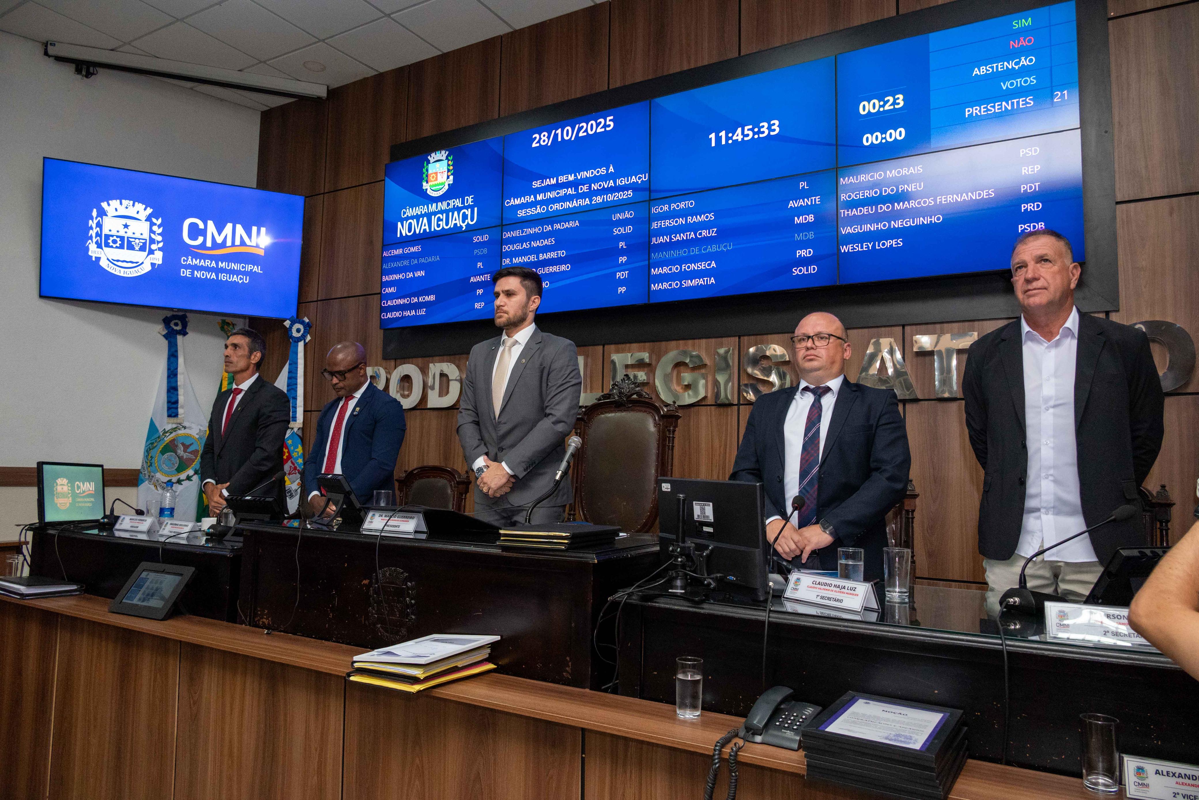 DR. Marcio solicita 1 minuto de silêncio pelos policiais mortos durante operação na cidade do Rio de Janeiro