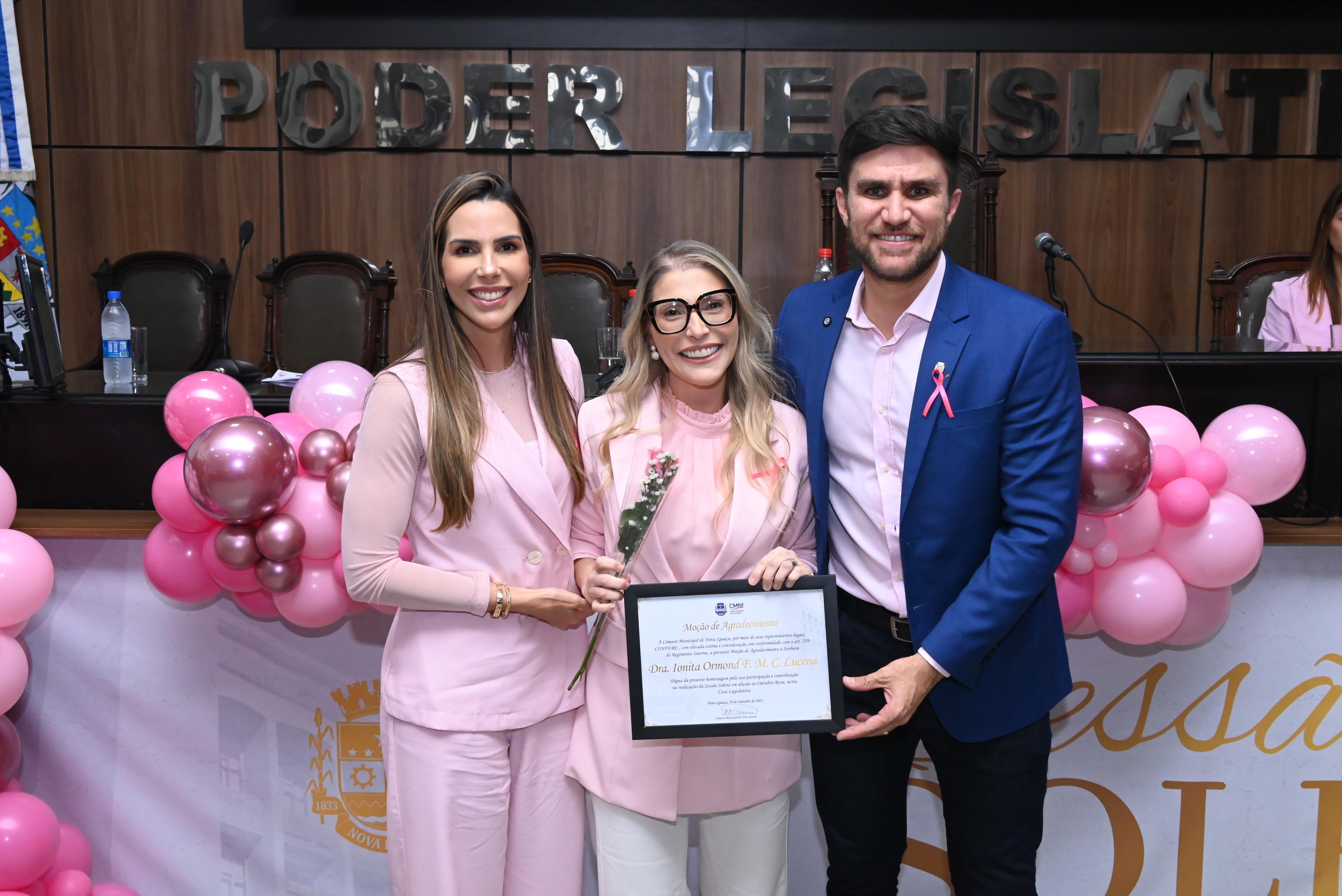 Dra. Ionita tanbém recebeu sua homenagem