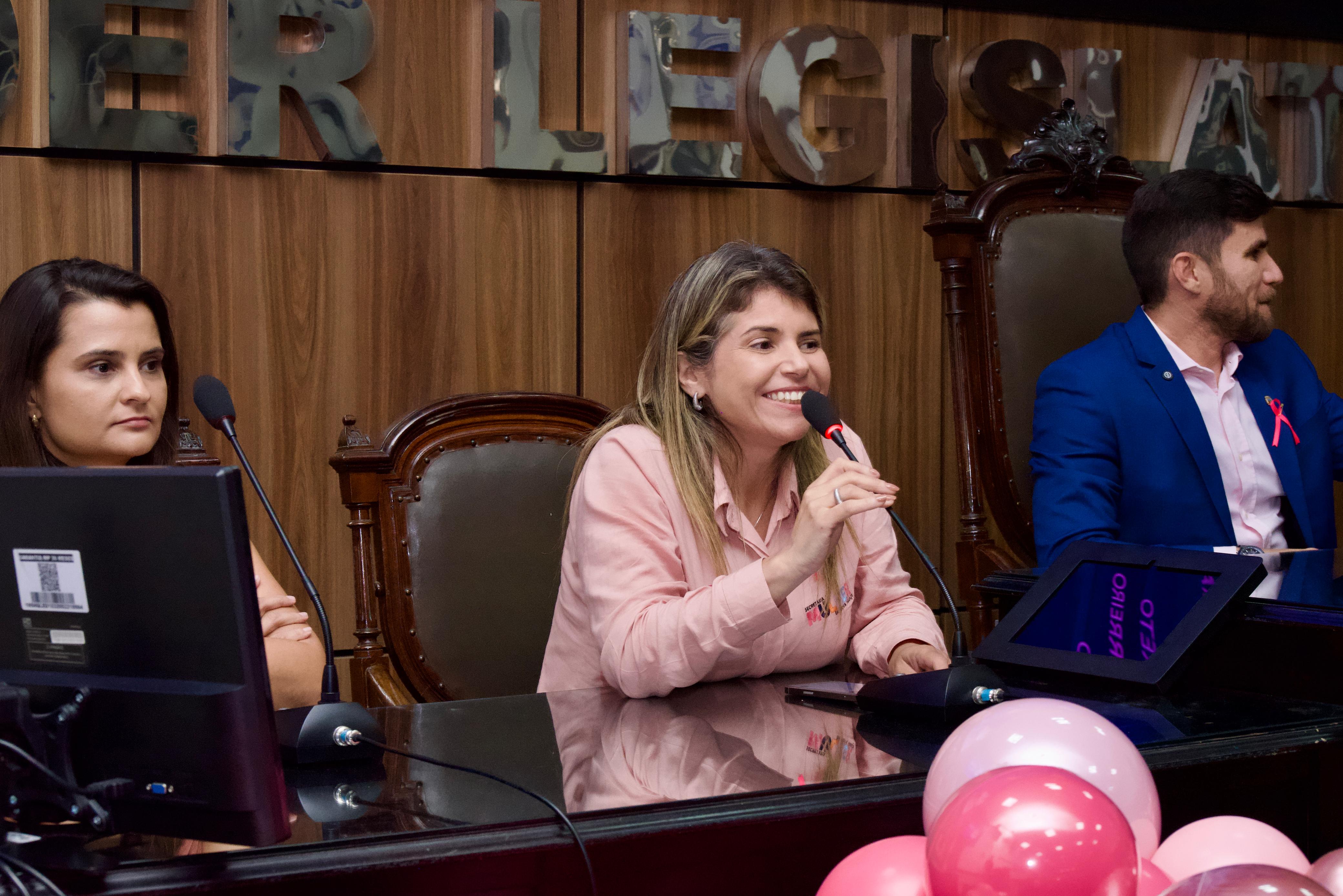 Vice-prefeita dra. Roberta Teixeira