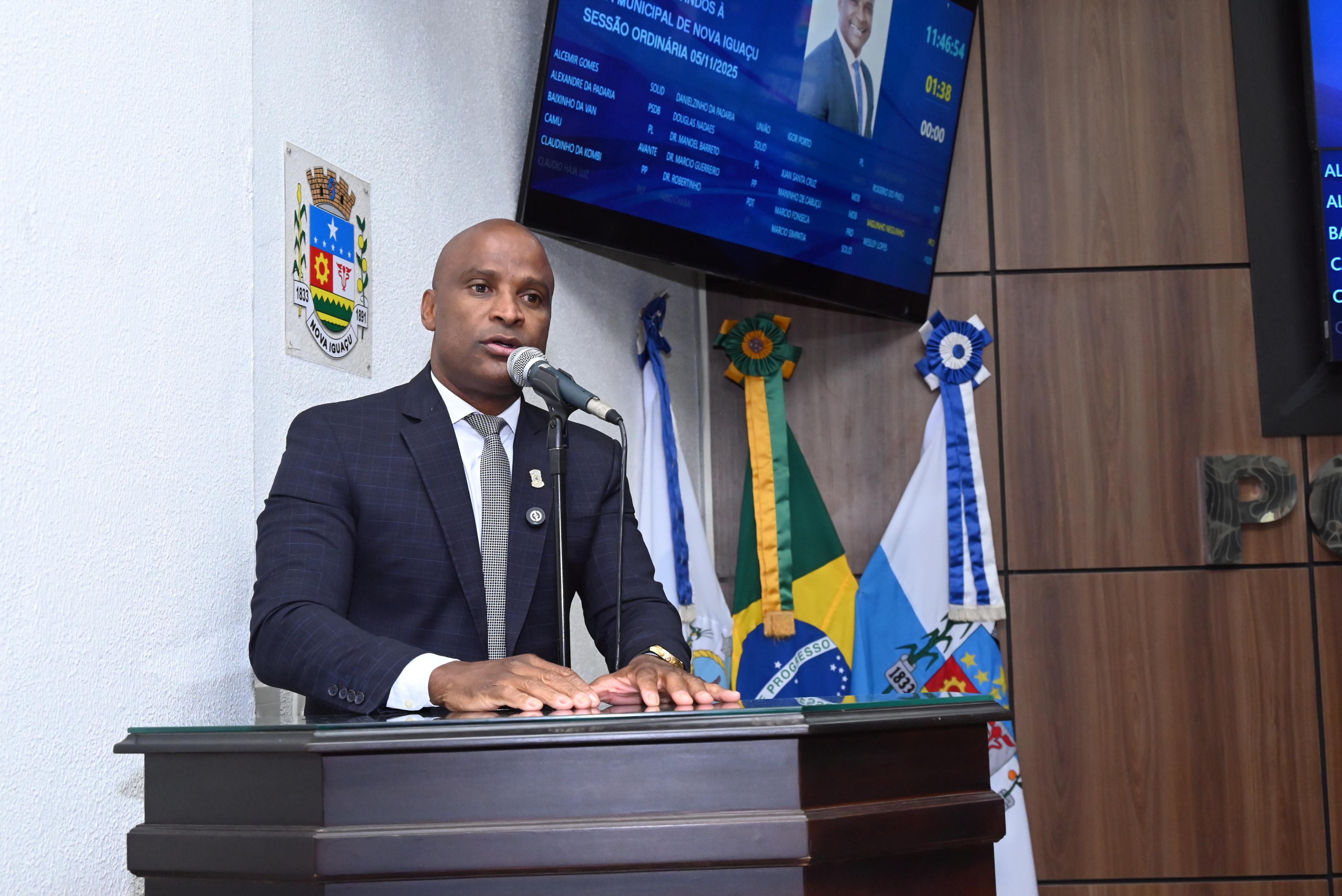 Ver Vaguinho Neguinho falou sobre os problemas da falta de água em diversos bairros de Nova Iguaçu: "Vamos organizar uma audiência pública com a Águas do Rio"