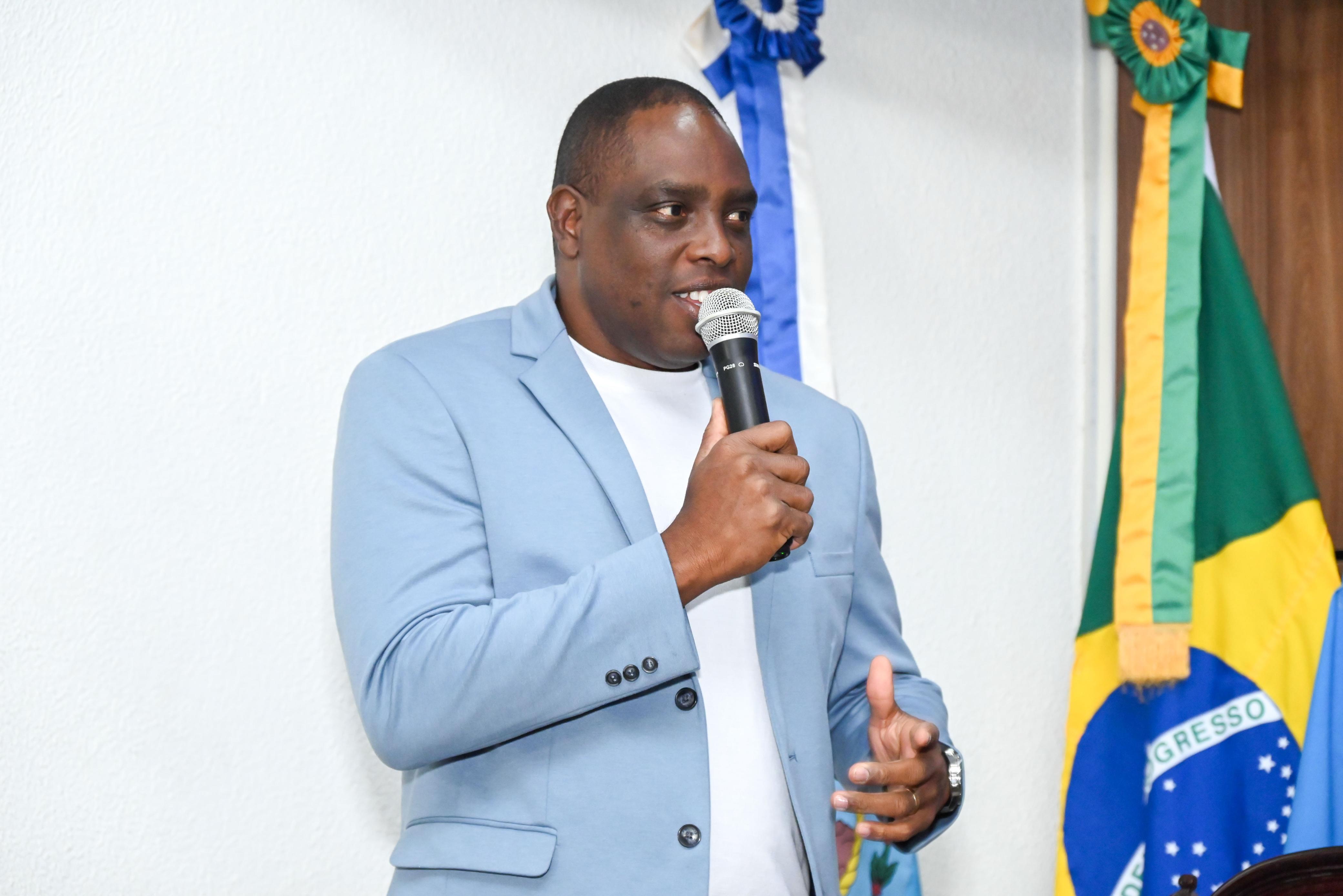 Ver Claudinhio da Kombi