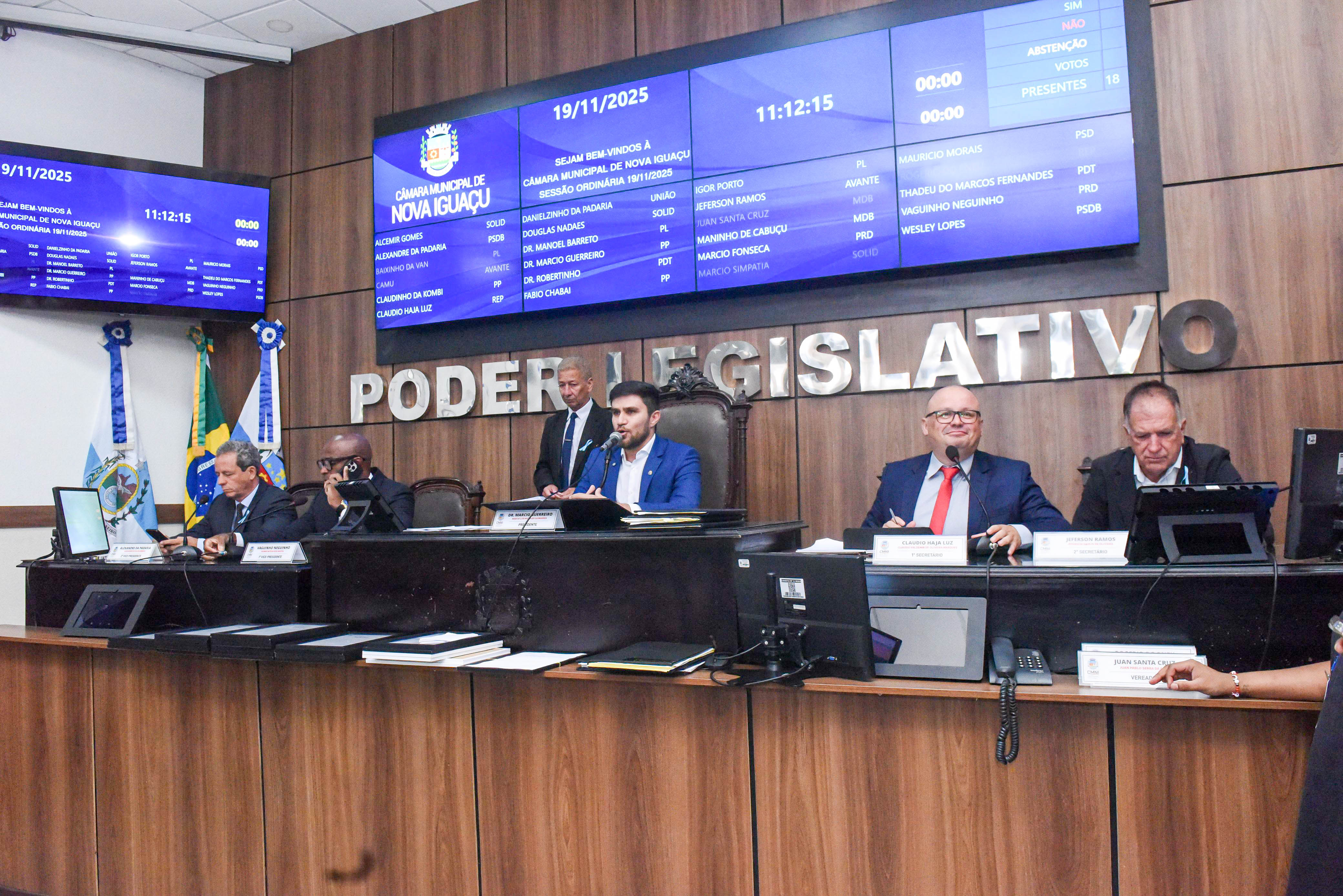 Vários projetos aprovados na sessão desta quarta