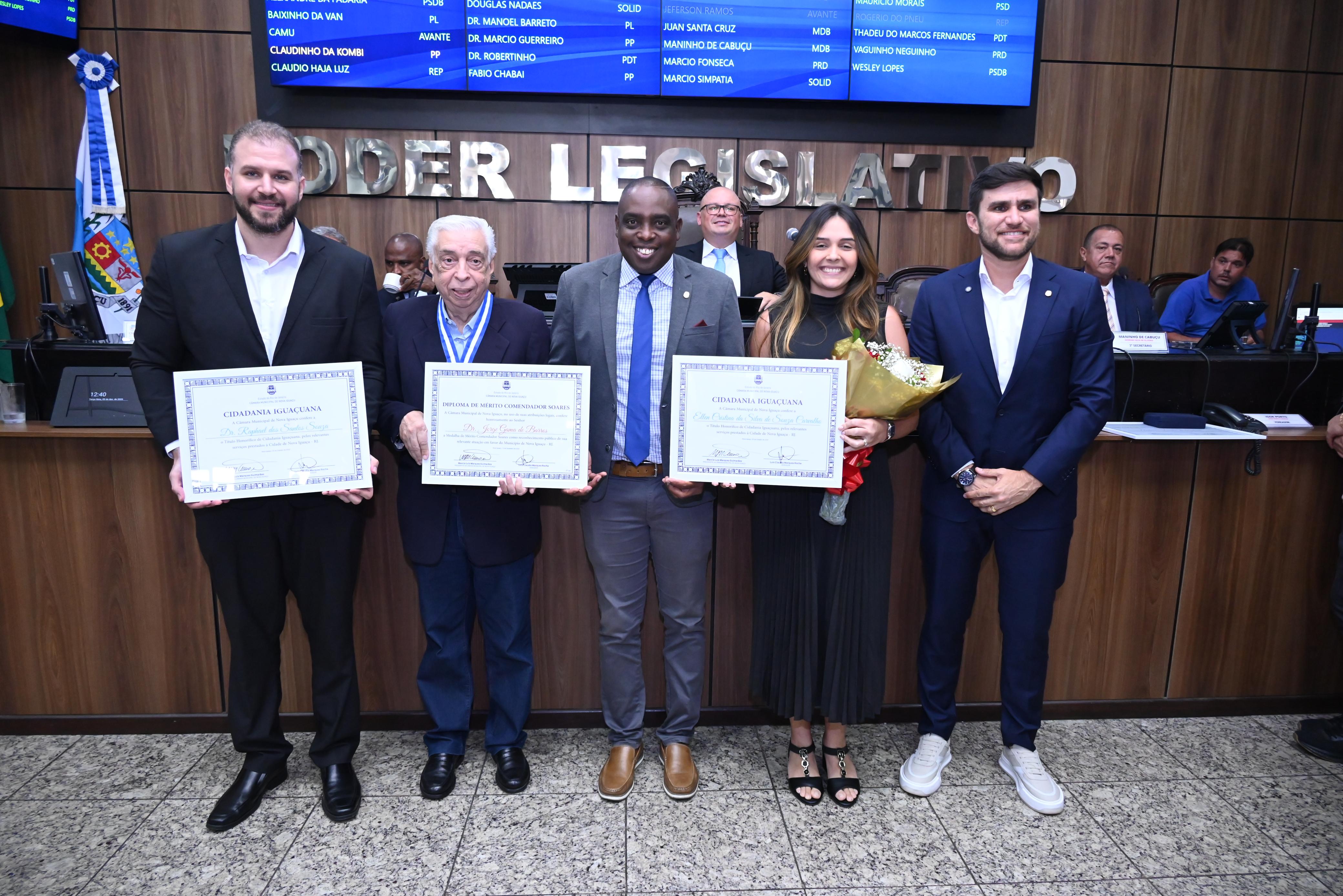 Rafael dos Santos, Dr. Jorge Gama, ver Claudinho, Ellen da Silva e presidente Dr. Marcio