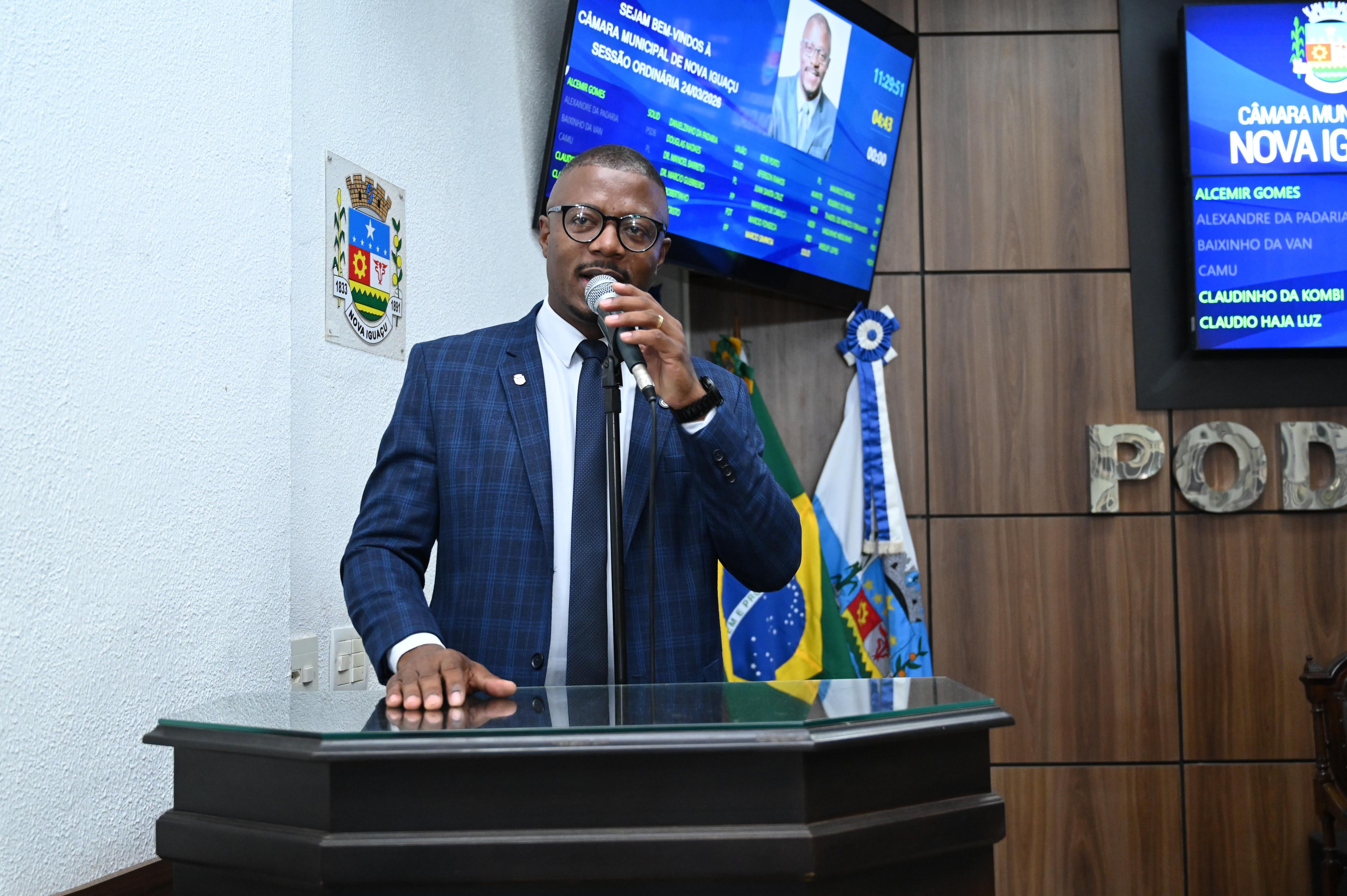 Ver Simpatia elogia projeto de inclusão esportiva na cidade: aulas de tênis adaptado na Vila Olímpica de Nova Iguaçu 