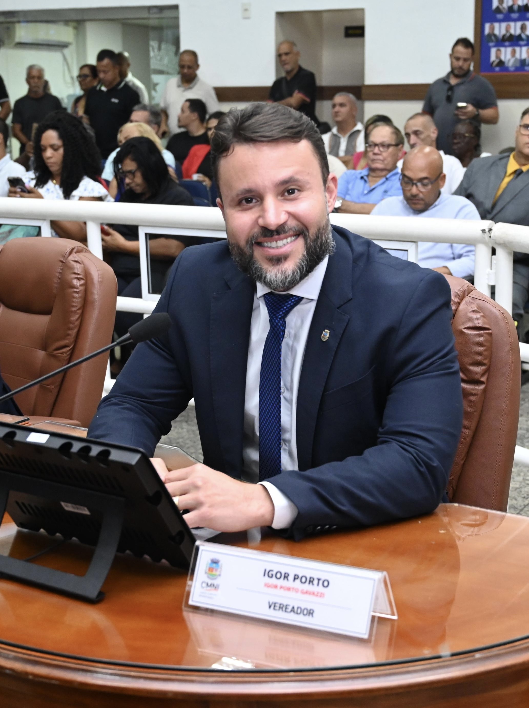 Vereador Igor Porto elogiou o trabalho dos agentes de segurança no salvamento de uma criança em Nova Iguaçu 